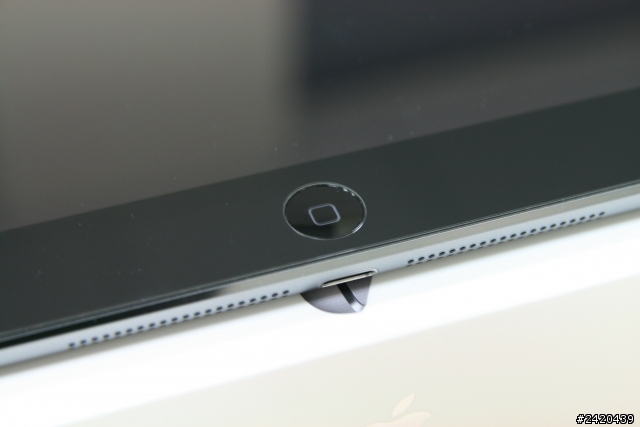 陸版太空灰iPad Air+台灣hoda保護貼
