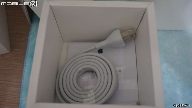 2013 年末最新款 AirPort Time Capsule 2TB 一大早開箱