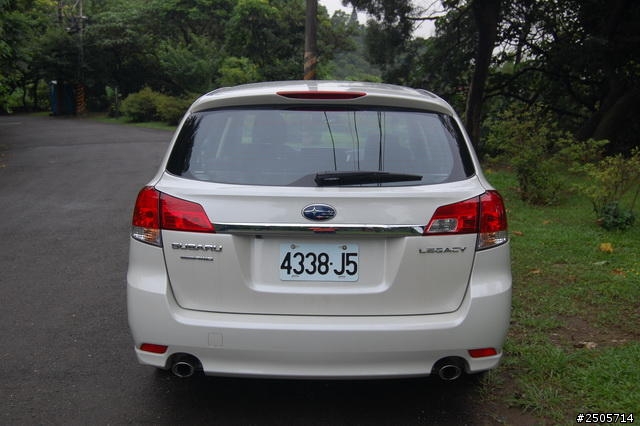 Levorg vs Legacy 2.5gt 外型比一比