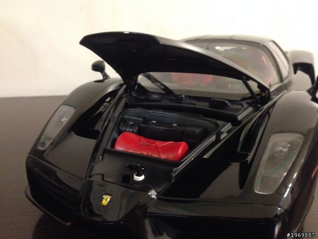 1/12 Kyosho Ferrari Enzo 開箱分享