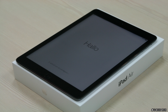 陸版太空灰iPad Air+台灣hoda保護貼
