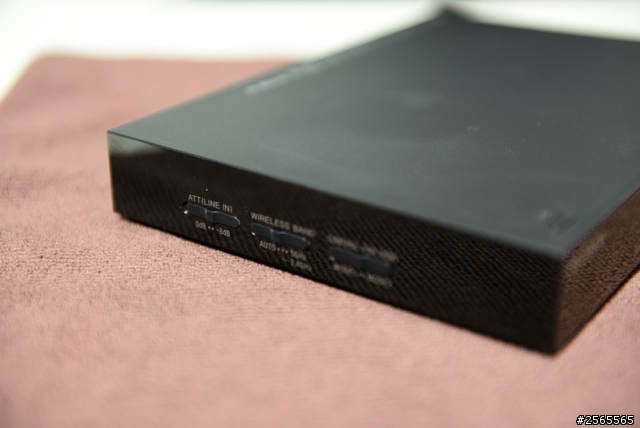 方寸間的奇幻世界 SONY MDR-HW700DS