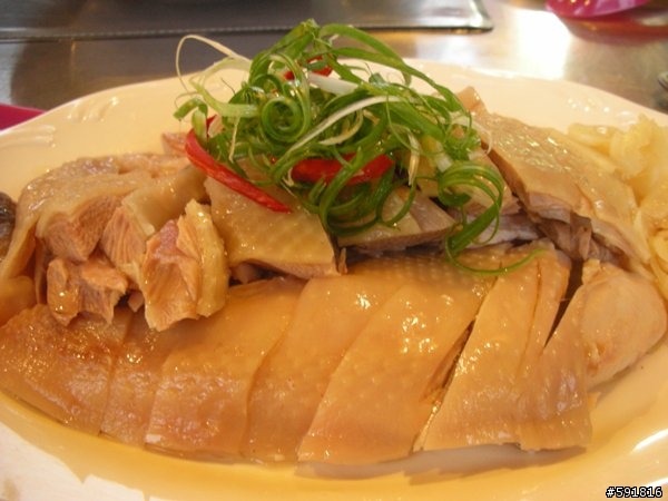 也來寫食記:市區裡的土雞城-城裡的月光