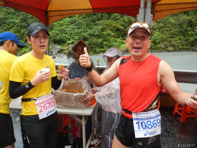 2013雨中熱血狂奔的太魯閣峽谷馬拉松