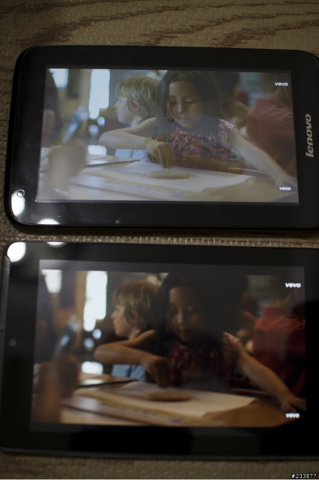 ASUS Fonepad7 & lenovo A1000 聲籟技術&杜比音效 正面對決