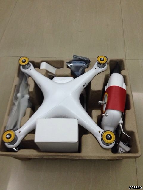 DJI Phantom 2 Vision 空拍照相機開箱(一樓有整棟大樓重點文章提示)
