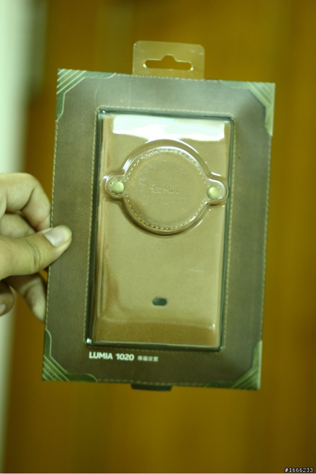 【開箱】LUMIA 1020 妹圖多 慎入!