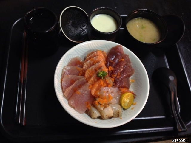 CP值高到爆炸生魚丼!真是嚇死我了~~