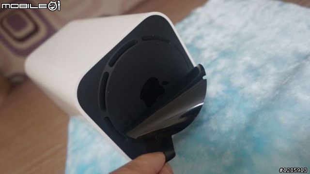 2013 年末最新款 AirPort Time Capsule 2TB 一大早開箱