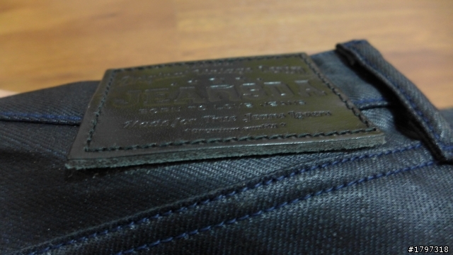 JEANSDA 2013秋冬新作 Phoenix Black Coated Jeans Slender