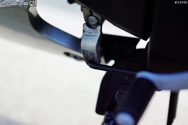 獨一無二的品味:YAMAHA YZF-R15 v2.0 2013