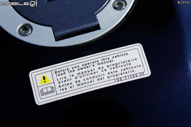 獨一無二的品味:YAMAHA YZF-R15 v2.0 2013