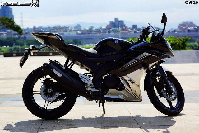 獨一無二的品味:YAMAHA YZF-R15 v2.0 2013