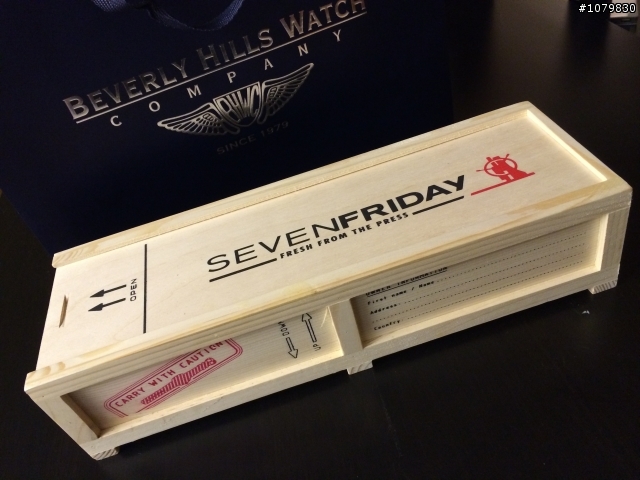 【開箱】聖誕開箱 - Sevenfriday 手錶.