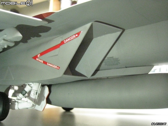 Trumpeter 1/32 F-18F 超級大黃蜂製作分享