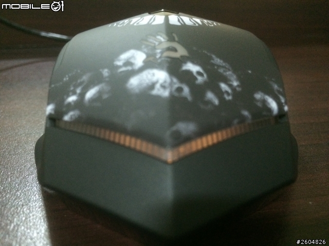 雙飛燕 無線滑鼠 R8 簡易開箱