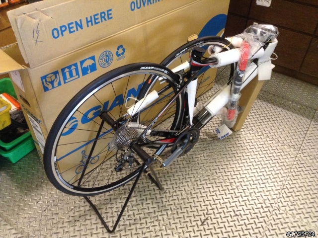 Giant Tcr Adv 1 開箱文 (圖多)