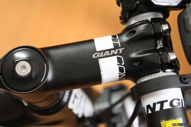 Giant Tcr Adv 1 開箱文 (圖多)