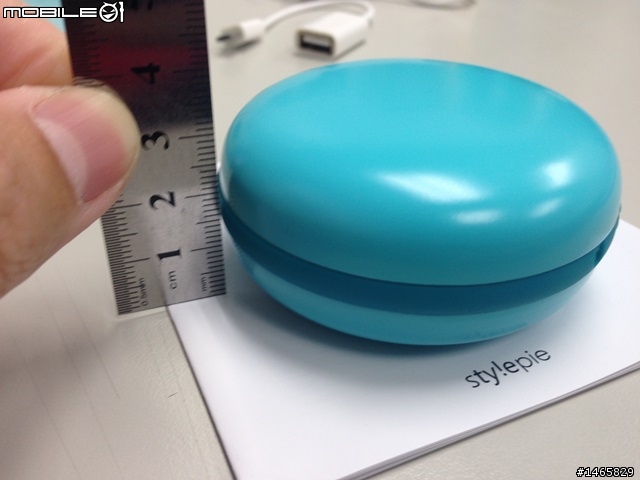 【溫暖開箱】輕巧可愛~馬卡龍造型暖手寶+行動電源