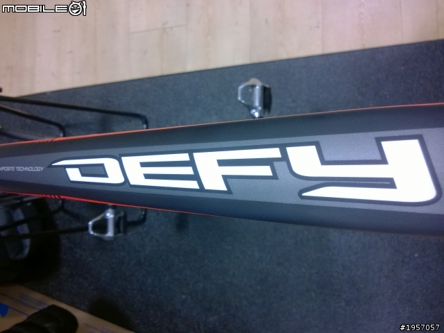 眾人皆醉我獨醒!!! Defy Advanced SL 1 ISP 2014
