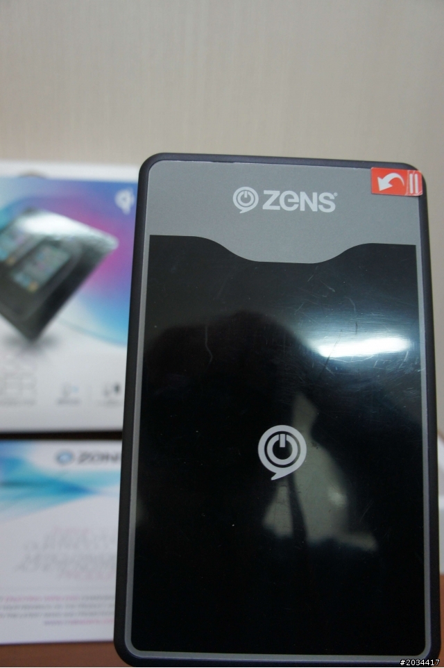 (開箱文)荷蘭品牌Zens qi無線充電器for iphone 5