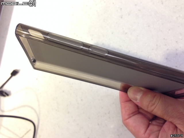 最新小米手機3 WCDMA/CDMA2000版不專業開箱文...修改