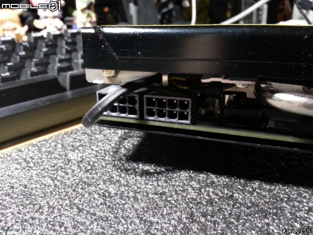 雙重火力的合金裝備!MSI GTX760 HAWK & 7970PE 3GD5 BE 雙卡開箱