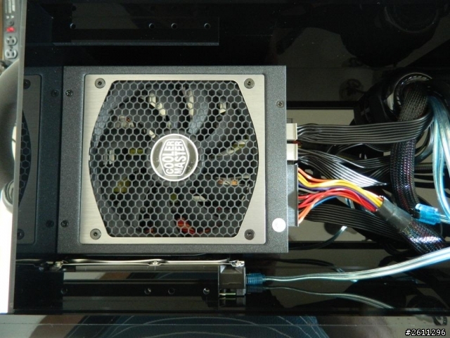越頻 水冷密閉機殼 OB-01 開箱使用