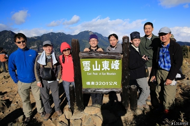 賞殘雪之雪山主峰下志佳陽行程