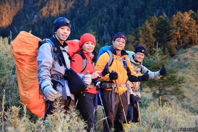 賞殘雪之雪山主峰下志佳陽行程