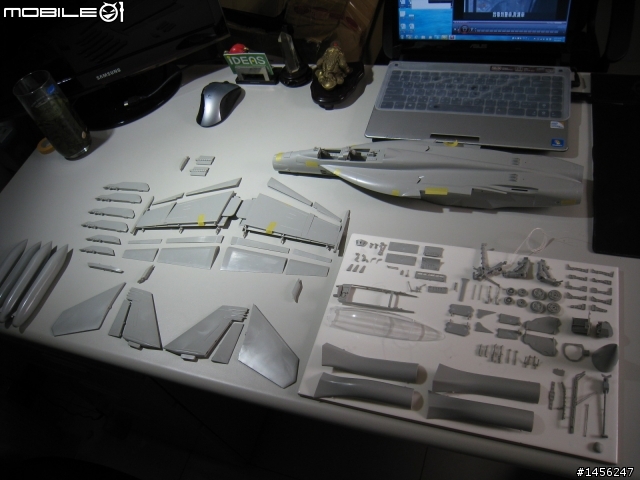 Trumpeter 1/32 F-18F 超級大黃蜂製作分享