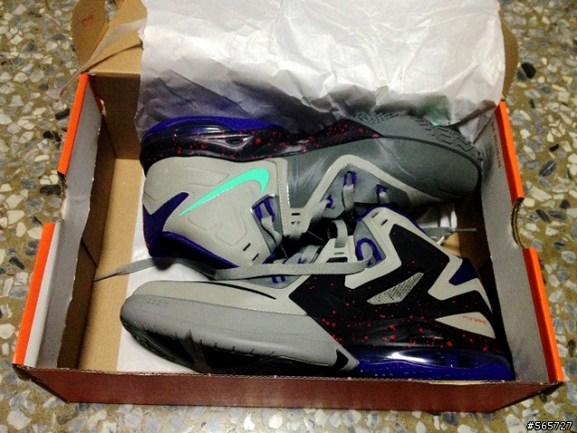 LBJ ambassador 6 再買第 2 雙
