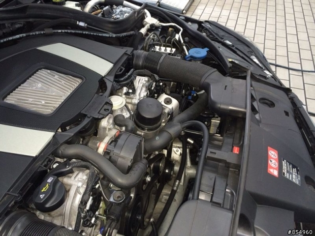 E350使用MOBIL 1 0W40 保養後換下的油