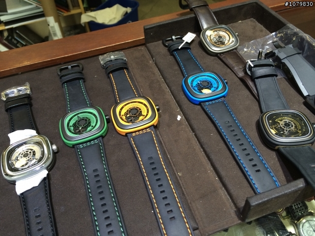【開箱】聖誕開箱 - Sevenfriday 手錶.