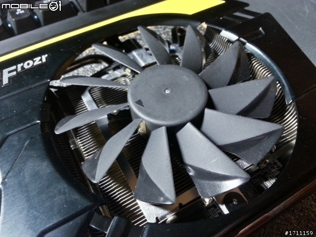 雙重火力的合金裝備!MSI GTX760 HAWK & 7970PE 3GD5 BE 雙卡開箱