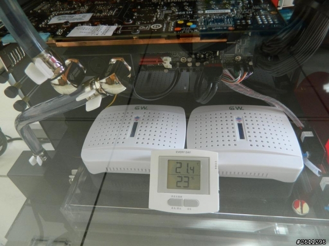 越頻 水冷密閉機殼 OB-01 開箱使用