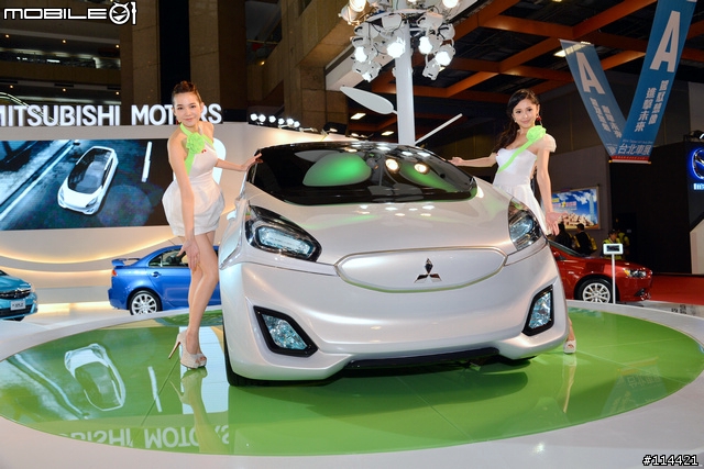 【體驗活動】2014 台北車展 Mitsubishi 車展特派員展場分享~( 補些福利照片囉 )