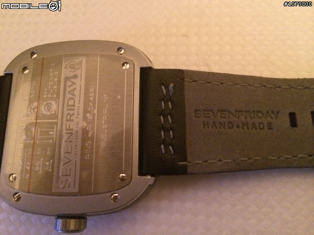 【開箱】聖誕開箱 - Sevenfriday 手錶.