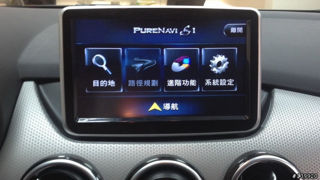 B200交車大拆 升級8吋螢幕 車頂架...