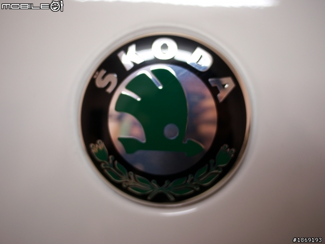 SKODA Octavia 1.2 TSI (白) 小小開箱~