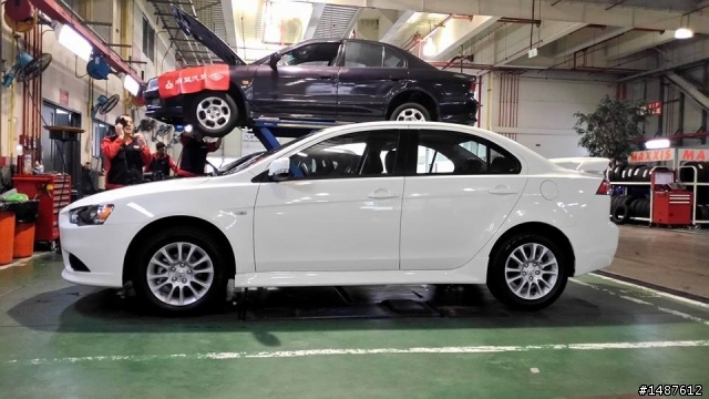 牽新車了(Lancer iO 1.8)沒幾張