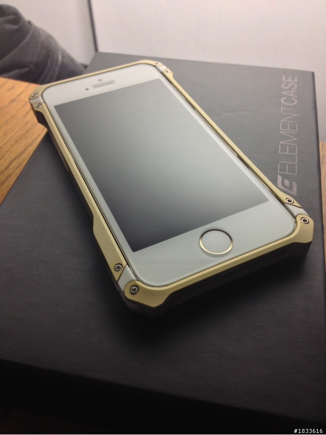 iPhone 5s 金色邊框Element Case 開箱囉~