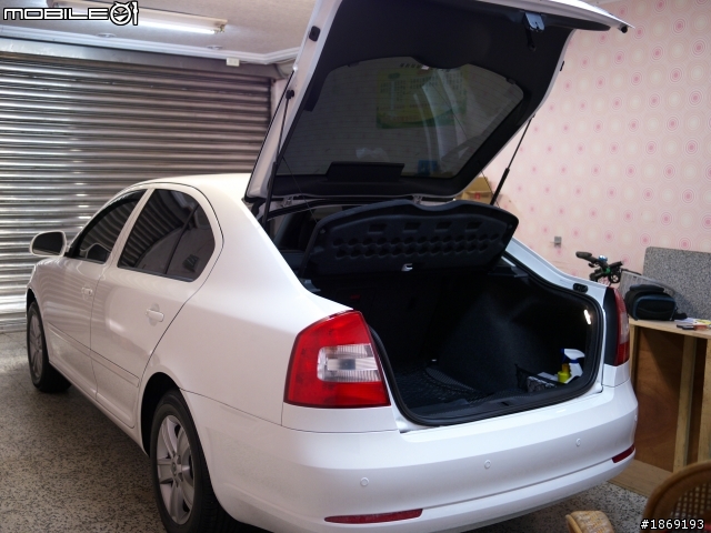 SKODA Octavia 1.2 TSI (白) 小小開箱~
