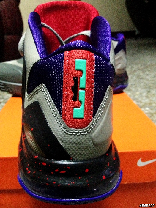 LBJ ambassador 6 再買第 2 雙