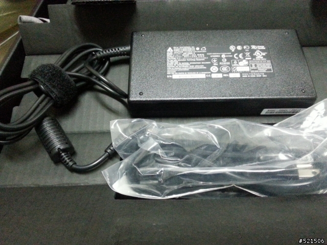 台北資展購入p34G 1TB + 128G SSD開箱