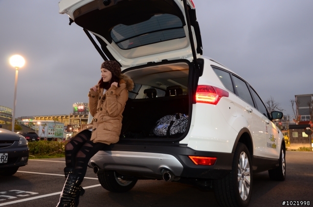 The All New KUGA 1.6 試乘 台北-新竹甜蜜出遊