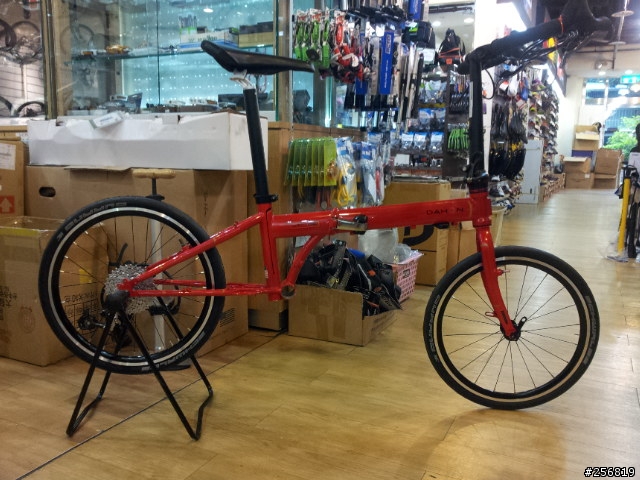 看我慢慢拼湊乙台鋼管的Dahon speed pro TT