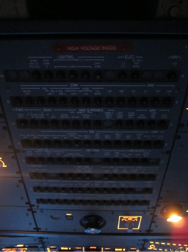 AIRBUS A320飛行模擬機
