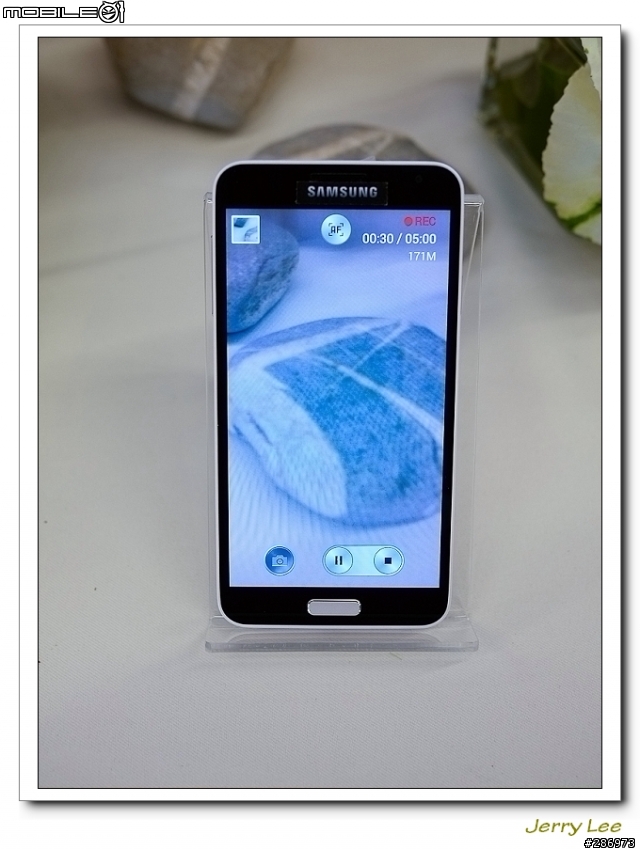 "簡約哲學 行動美學"~~Samsung Galaxy J 不一樣的體驗會