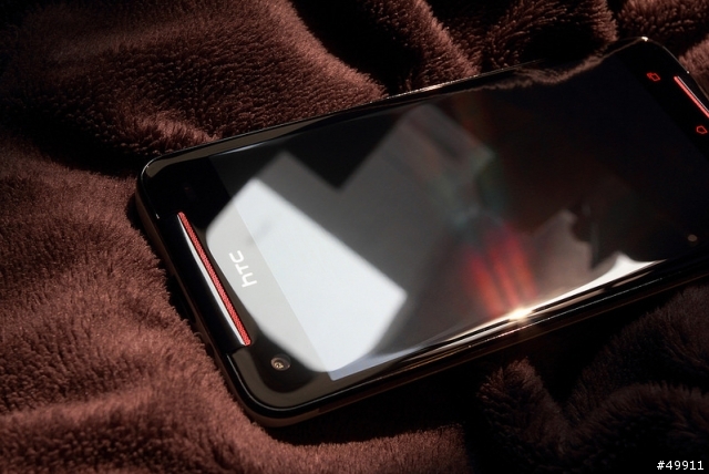 hTc Butterfly S LTE。肥蝶大電量 拍照猴腮雷